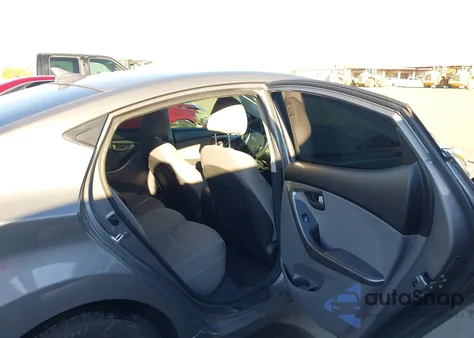 2013 Hyundai Elantra Gls z USA, uszkodzony, nr VIN 5NPDH4AE2DH338780